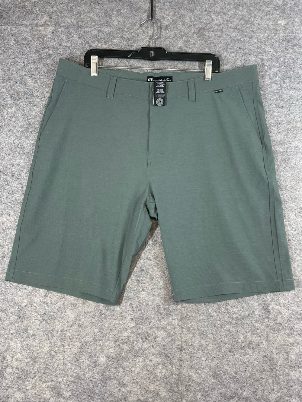 Travis Mathew Golf Shorts Green Size 40 Performance Stretch Casual Athletic - Picture 2 of 16